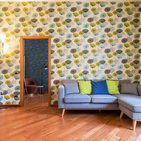 Colored And Spacious Flat Close To Navigli By Easylife ミラノ エクステリア 写真