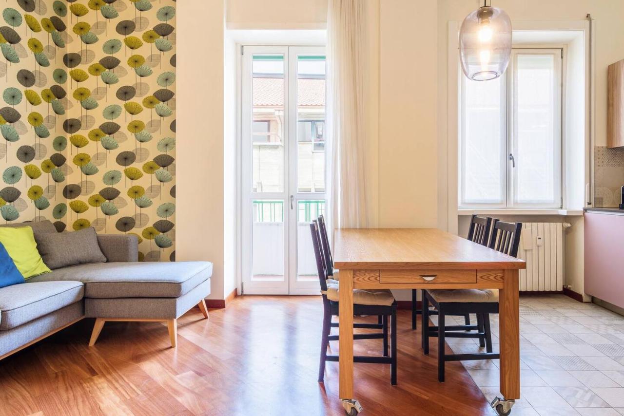 Colored And Spacious Flat Close To Navigli By Easylife ミラノ エクステリア 写真